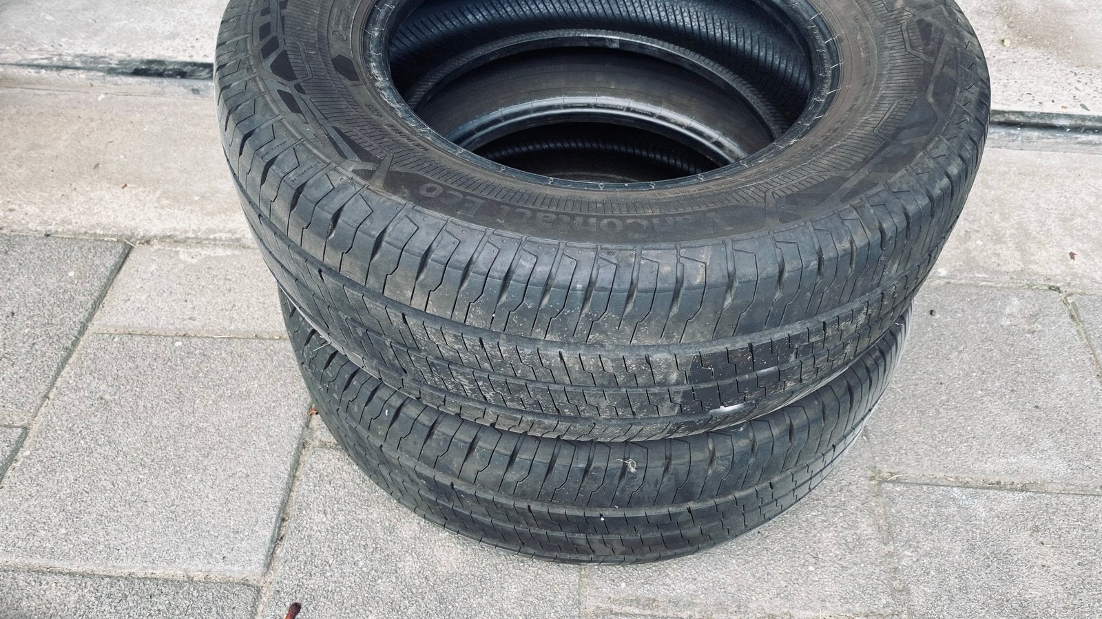 3 Continental autobanden 215/70 R15 C, profiel +/- 8mm, Auto-onderdelen, Ophalen, 15 inch, Band(en), Zomerbanden
