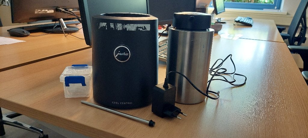 melk koeler, Witgoed en Apparatuur, Koffiemachine-accessoires, Ophalen of Verzenden, Gebruikt, Jura, Melkaccessoire