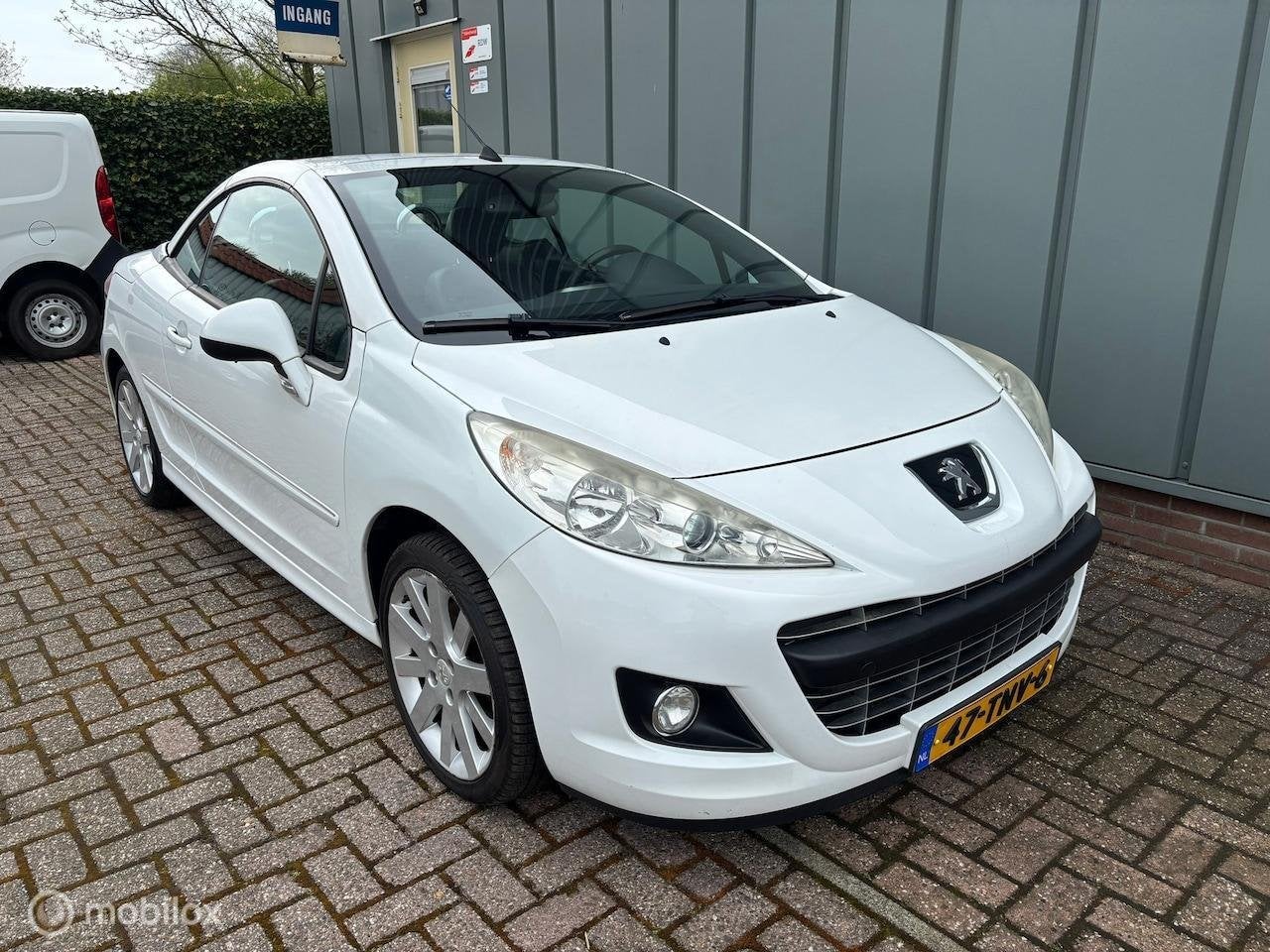 Peugeot 207 CC 1.6 VTi Griffe Airco - Cruise - APK - NAP - L, Auto's, Voorwielaandrijving, Euro 5, 4 cilinders, Cabriolet