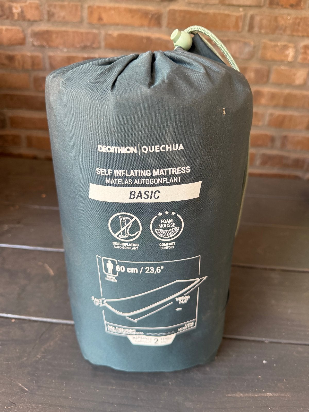 Decathlon Quechua Basic Zelfopblaasbaar Matras, Caravans en Kamperen, Luchtbedden, Ophalen, Zo goed als nieuw, 1-persoons