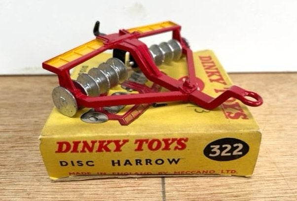 Dinky Toys 322 Disc Harrow met originele doos, Ophalen of Verzenden
