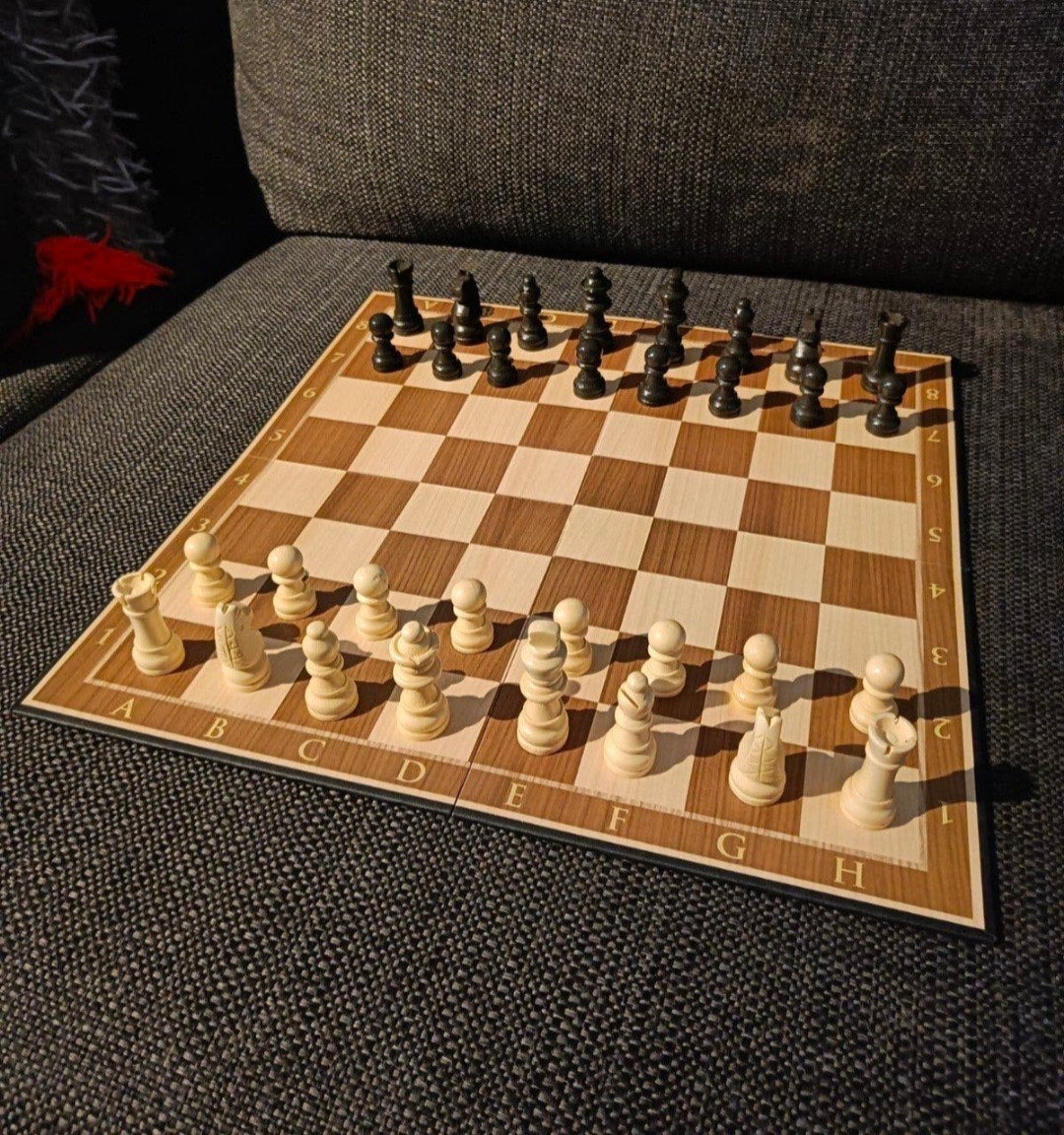 Opvouwbaar Coördinaten Schaakbord met Houten Speelstukken, Ophalen of Verzenden, Zo goed als nieuw, Schaken
