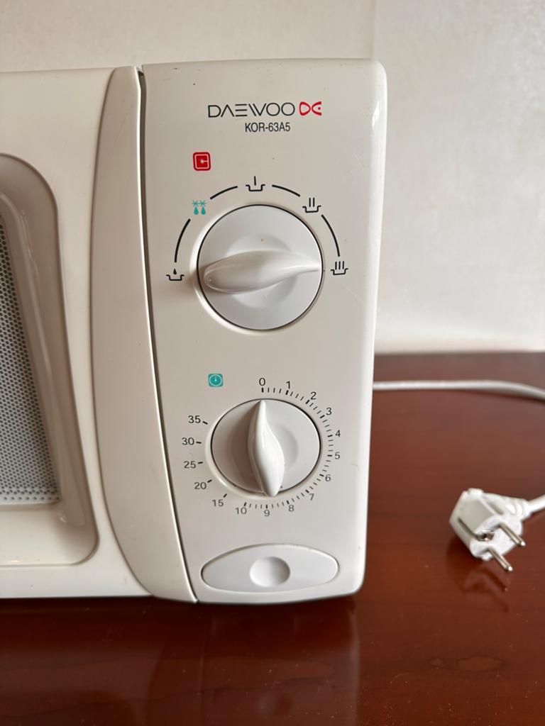 Daewoo Magnetron KOR-63A5 - 800W. Simpele bediening ouderen, Witgoed en Apparatuur, Magnetrons, Ophalen, Inbouw