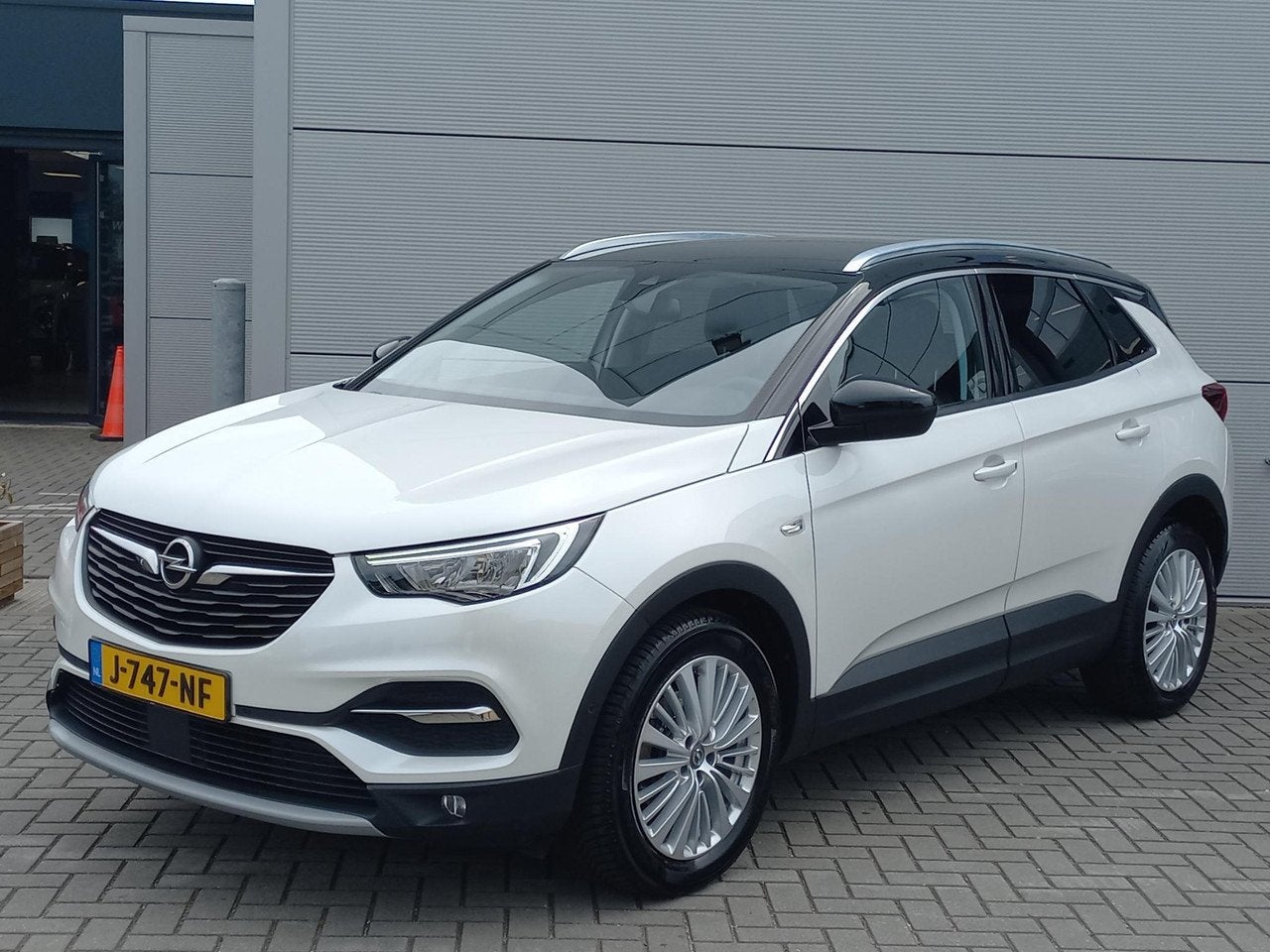 Opel Grandland X 1.2T 130pk Edition 2020 Automaat | Climate, Auto's, Automaat, Gebruikt, 1199 cc, Bedrijf