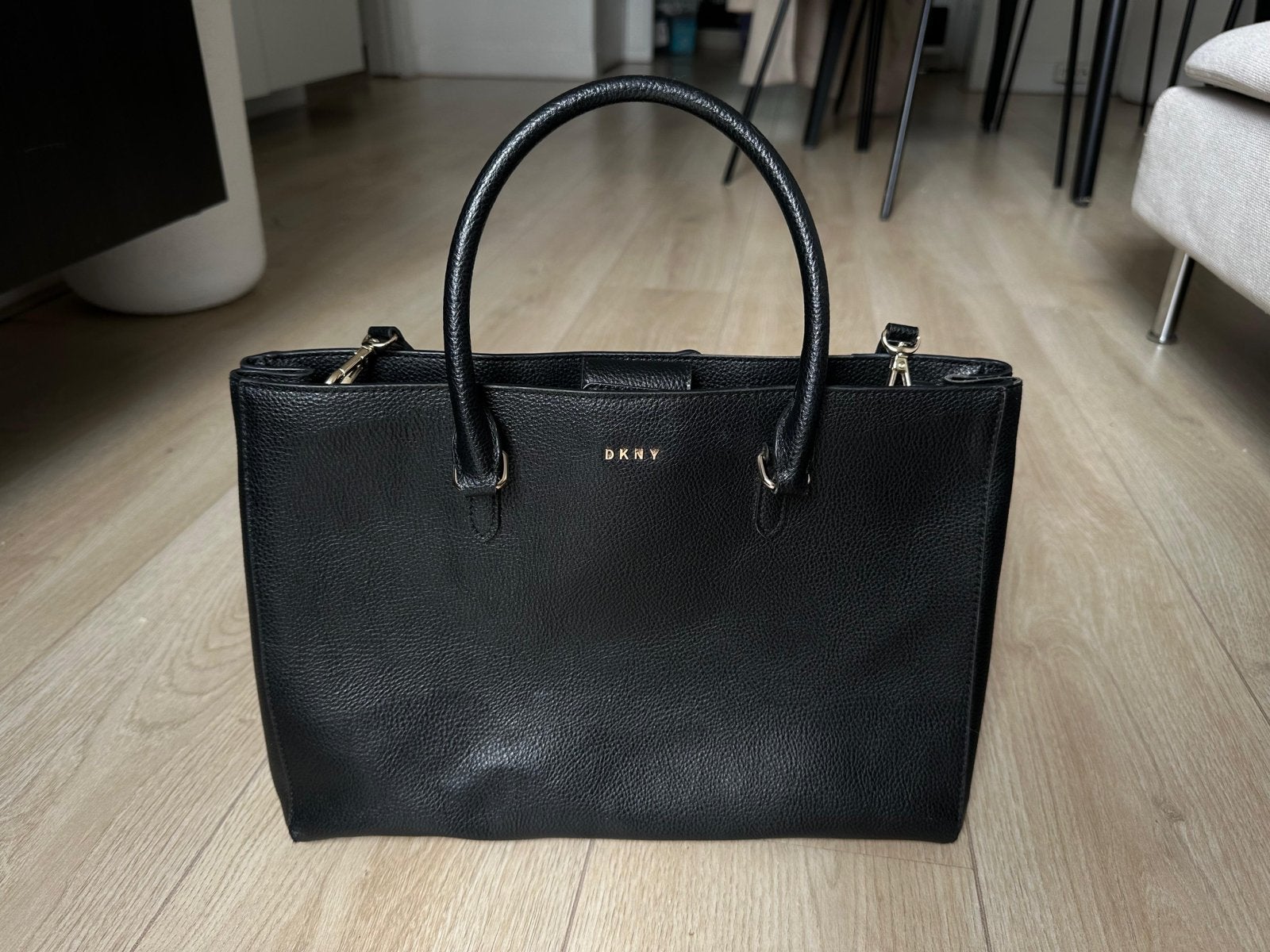 DKNY Handtas - Zwart, Nette Staat Inclusief Stofzak, Ophalen of Verzenden, Gebruikt, Zwart, Handtas