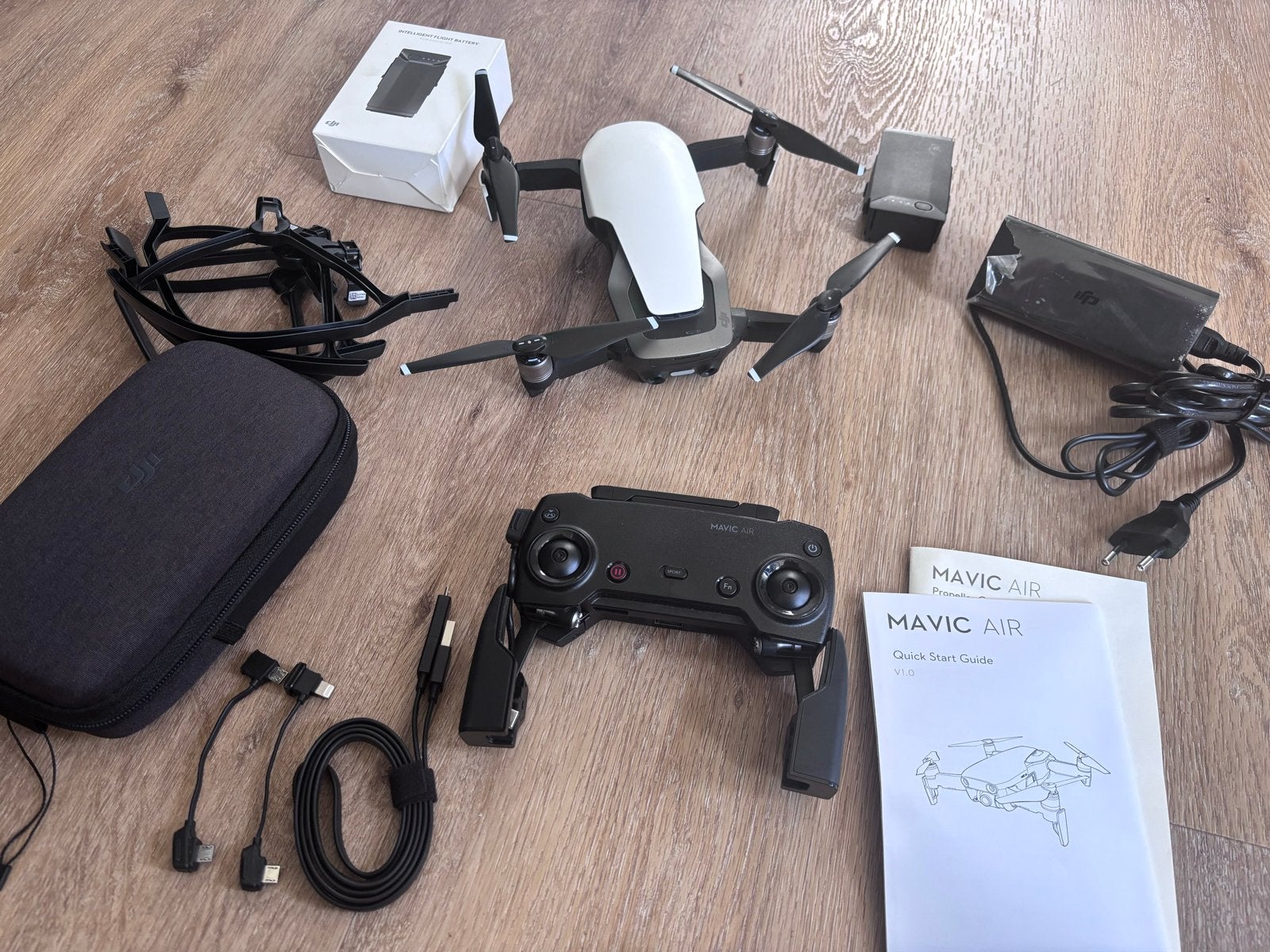DJI Mavic Air Drone - Compleet en Werkend, Gebruikt, Cameradrone, Ophalen of Verzenden, Gimbal (camerastabilisatie)