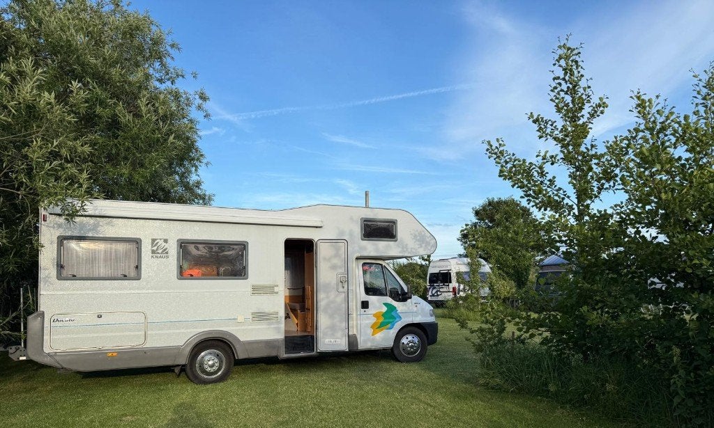 Fiat Ducato Knaus Alkoof Complete 6-persoons camper, Chemisch toilet, Koelkast, Alkoof, Ringverwarming