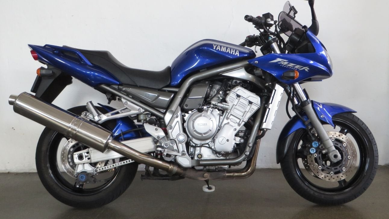 YAMAHA FZS 1000  FAZER (bj 2002) onderhoudshistorie aanwezig, Motoren, Motoren | Yamaha, 4 cilinders, Motorrijbewijs A, Bedrijf