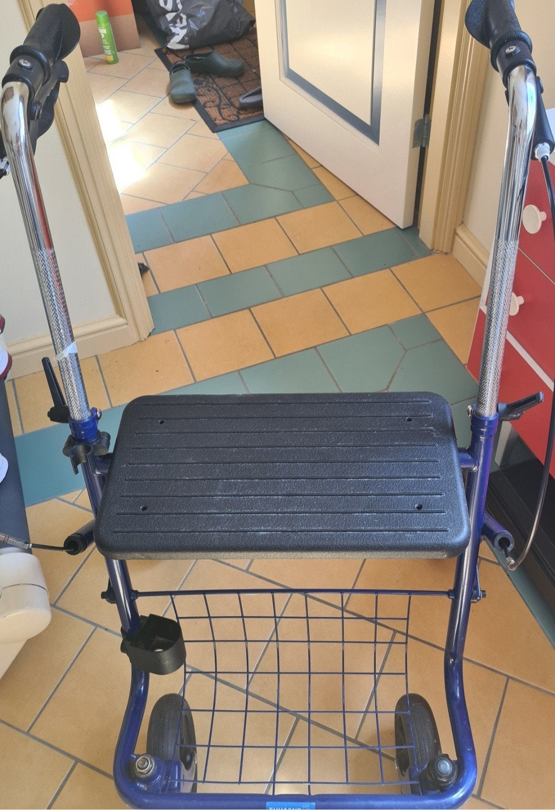 Rollator., Ophalen