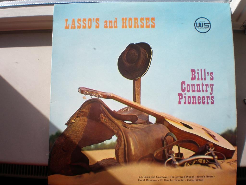 Bill's Country Pioneers, Lasso's and Horses 1970, Gebruikt, Inclusief binnenhoes, Ophalen of Verzenden, 1970 - 1979