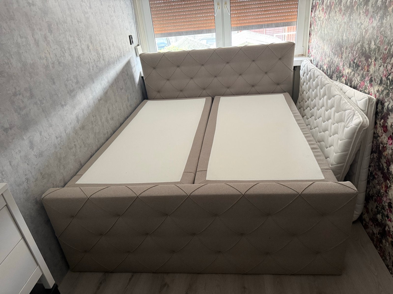 Tweepersoonsbed 180x200 met matras (wegens samenwonen), Ophalen, Gebruikt, Tweepersoons, 180 cm