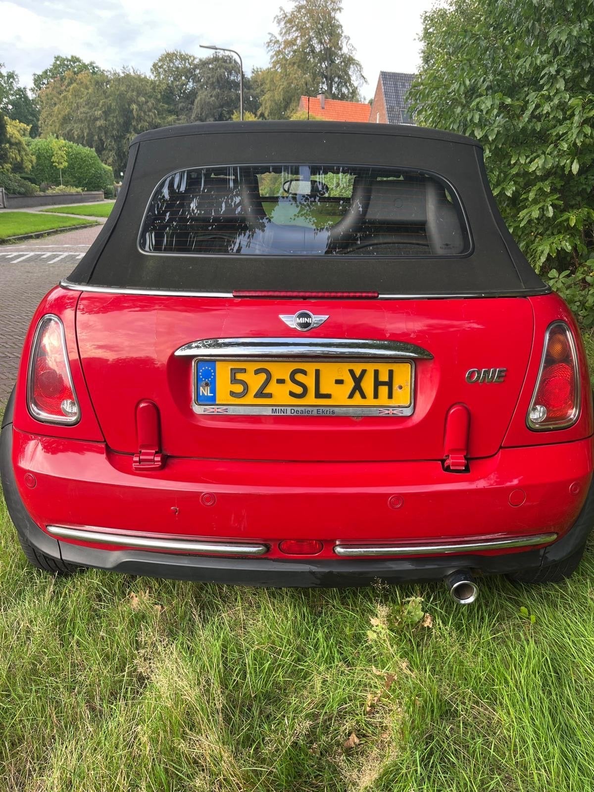 Mini 1.6 16V ONE Cabrio 2006 Rood, 4 cilinders, Cabriolet, 4 stoelen, Handgeschakeld