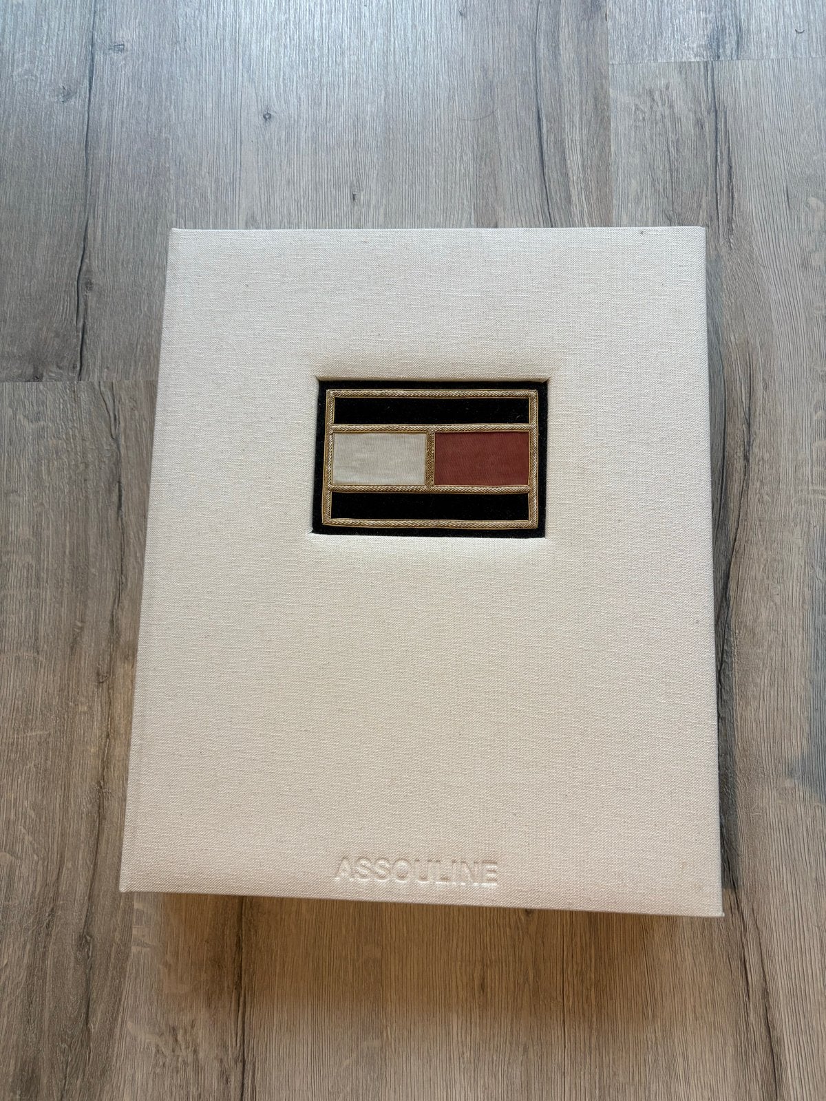 Tommy Hilfiger - Assouline, Boeken, Ophalen of Verzenden, Zo goed als nieuw, Wereld overig