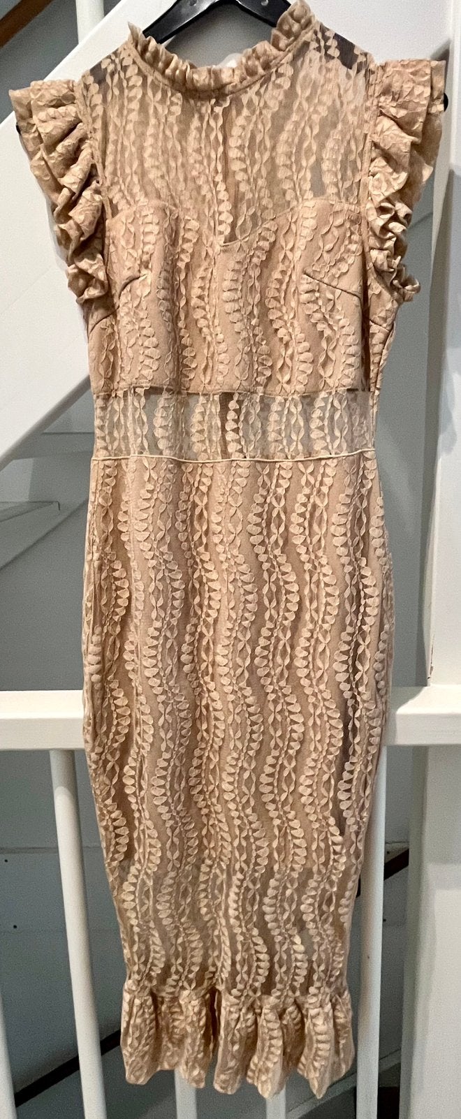 Beige kanten jurk Lucy Wang - maat M / 38, Maat 38/40 (M), Beige, Ophalen of Verzenden, Zo goed als nieuw