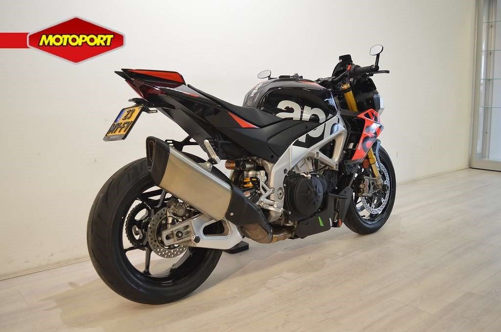 Aprilia TUONO V4 FACTORY (bj 2024), MOTO TRICOLORE BV  (aprilia), Bedrijf, LANGE DREEF 12
4131 NH  VIANEN UT, Info@mototricolore.com