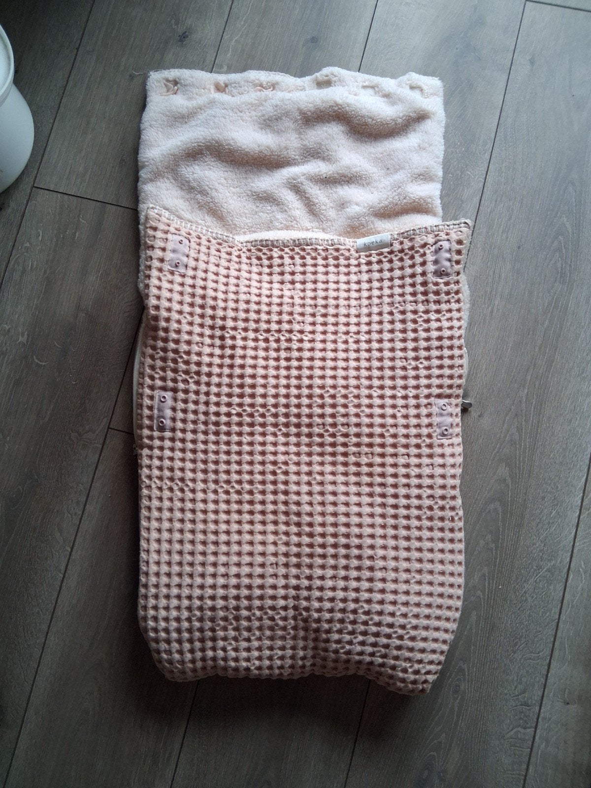 Koeka voetenzak wafelstof roze/beige, Ophalen, Wasbaar, Gebruikt, Koeka