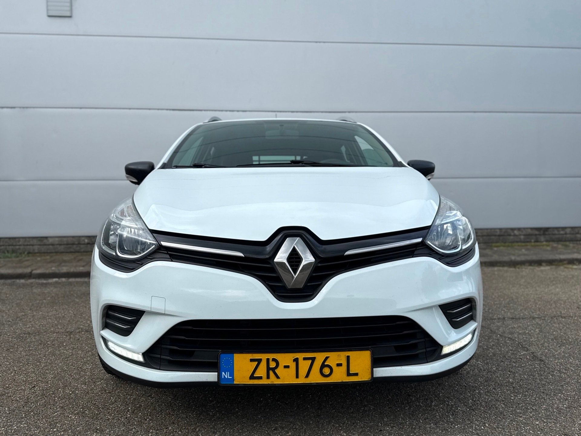 Renault Clio Estate 1.5 dCi Ecoleader Zen (bj 2019) NAVI|AC|, Auto's, Renault, Voorwielaandrijving, Stof, Euro 6, 4 cilinders