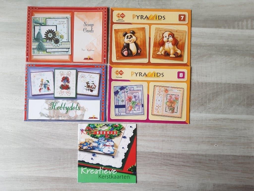 3 D kaarten en borduurboekjes 5 boekjes., Ophalen of Verzenden, Zo goed als nieuw, Overige thema's, Overige typen
