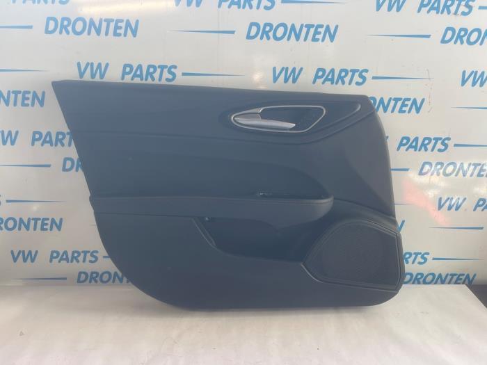 Portierbekleding 4Deurs links-voor van een Alfa Romeo Giulia