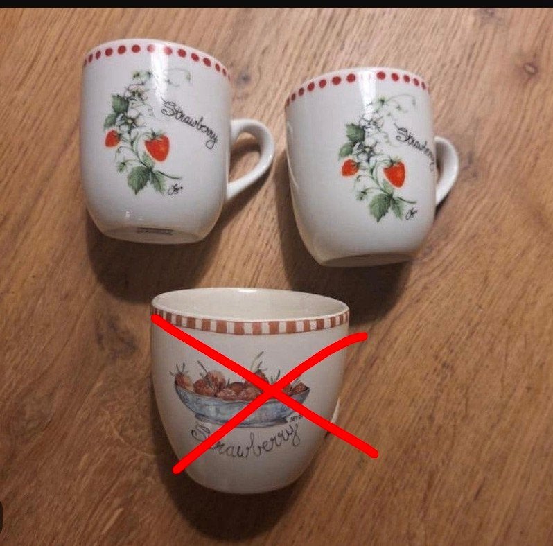 2 kopjes, Strawberry, van Jet by Ter Steege, zgan, Keramiek, Landelijk/Boerenbont, Ophalen of Verzenden, Zo goed als nieuw