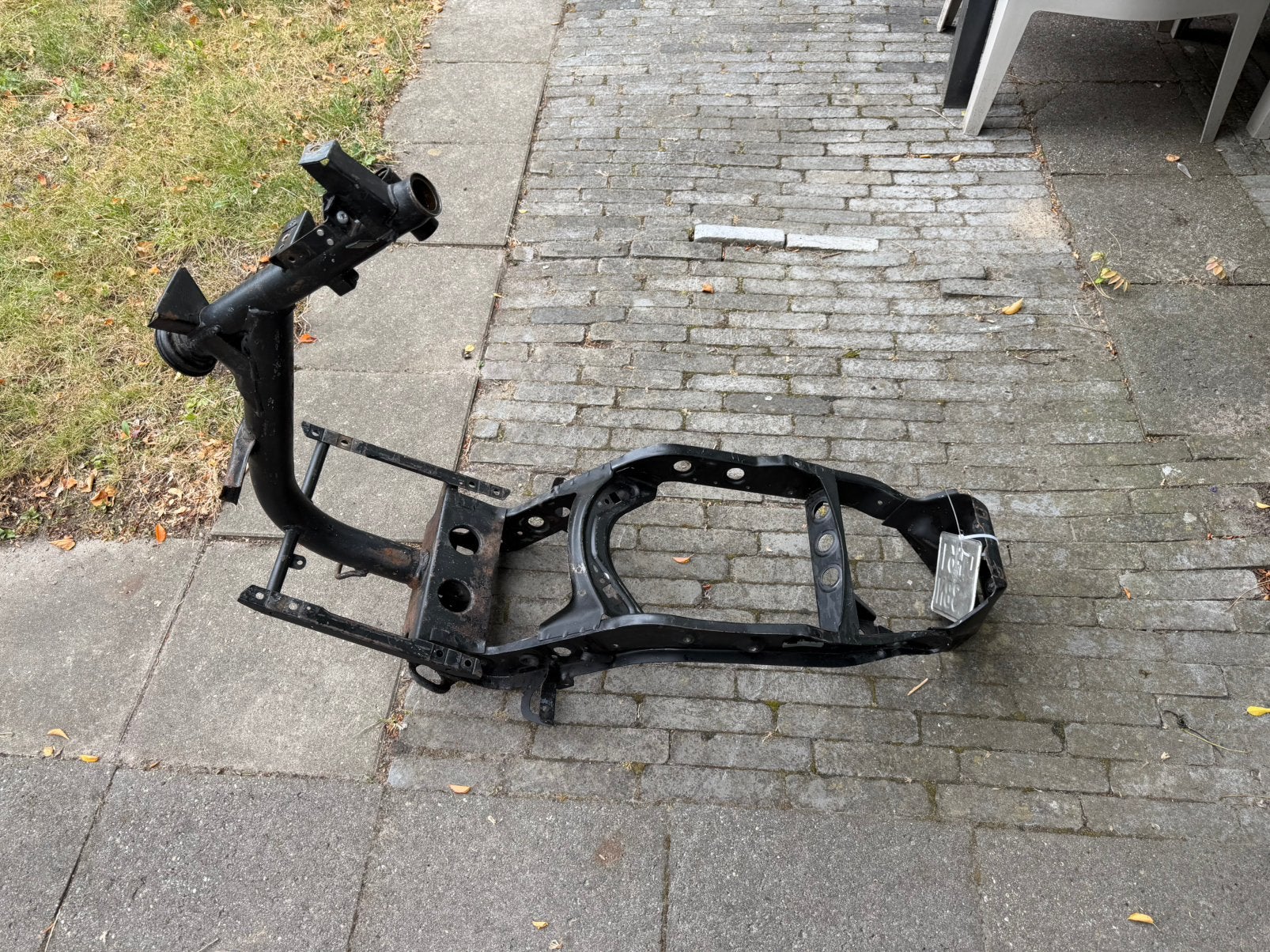Zip frame zonder 123, Ophalen, Zo goed als nieuw, Benzine, Zip