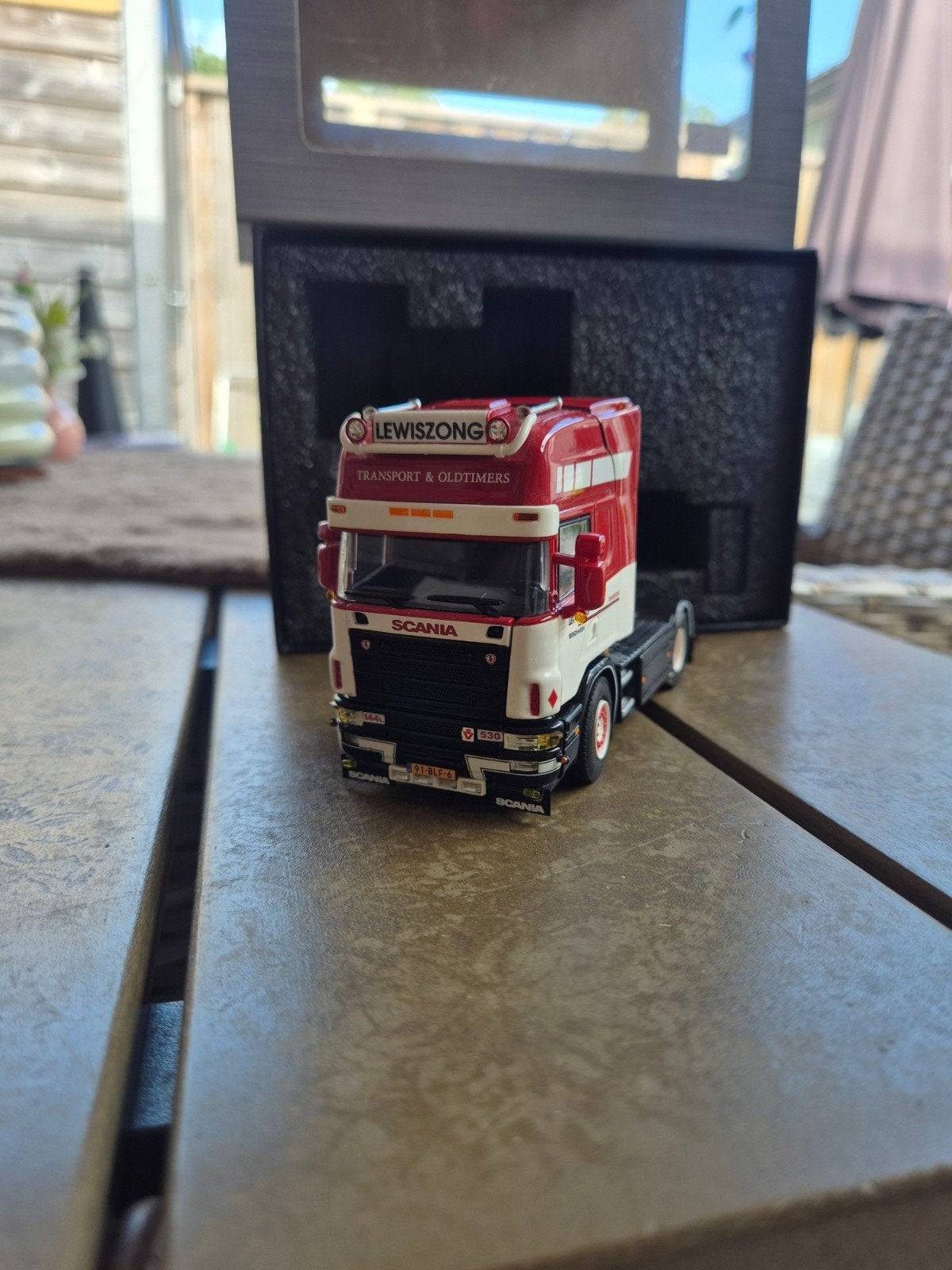 Wsi scania lewiszong, Hobby en Vrije tijd, Modelauto's | 1:50, Ophalen of Verzenden, Zo goed als nieuw, Bus of Vrachtwagen, Wsi