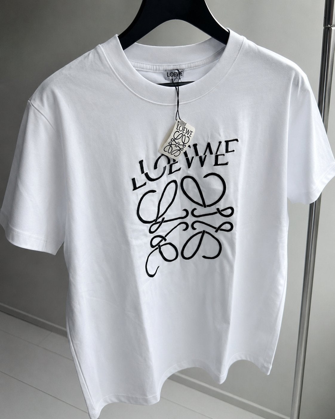 Loewe T-shirt met Anagram borduursel - Wit, Ophalen of Verzenden, Nieuw, Maat 48/50 (M), Wit