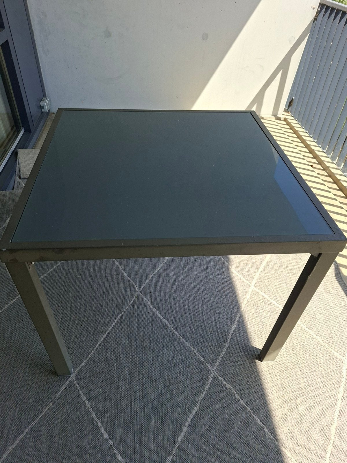 Glazen tafel, grijs 100x100 cm, Tuin en Terras, Tuintafels, Gebruikt, Vierkant, Overige materialen, Ophalen