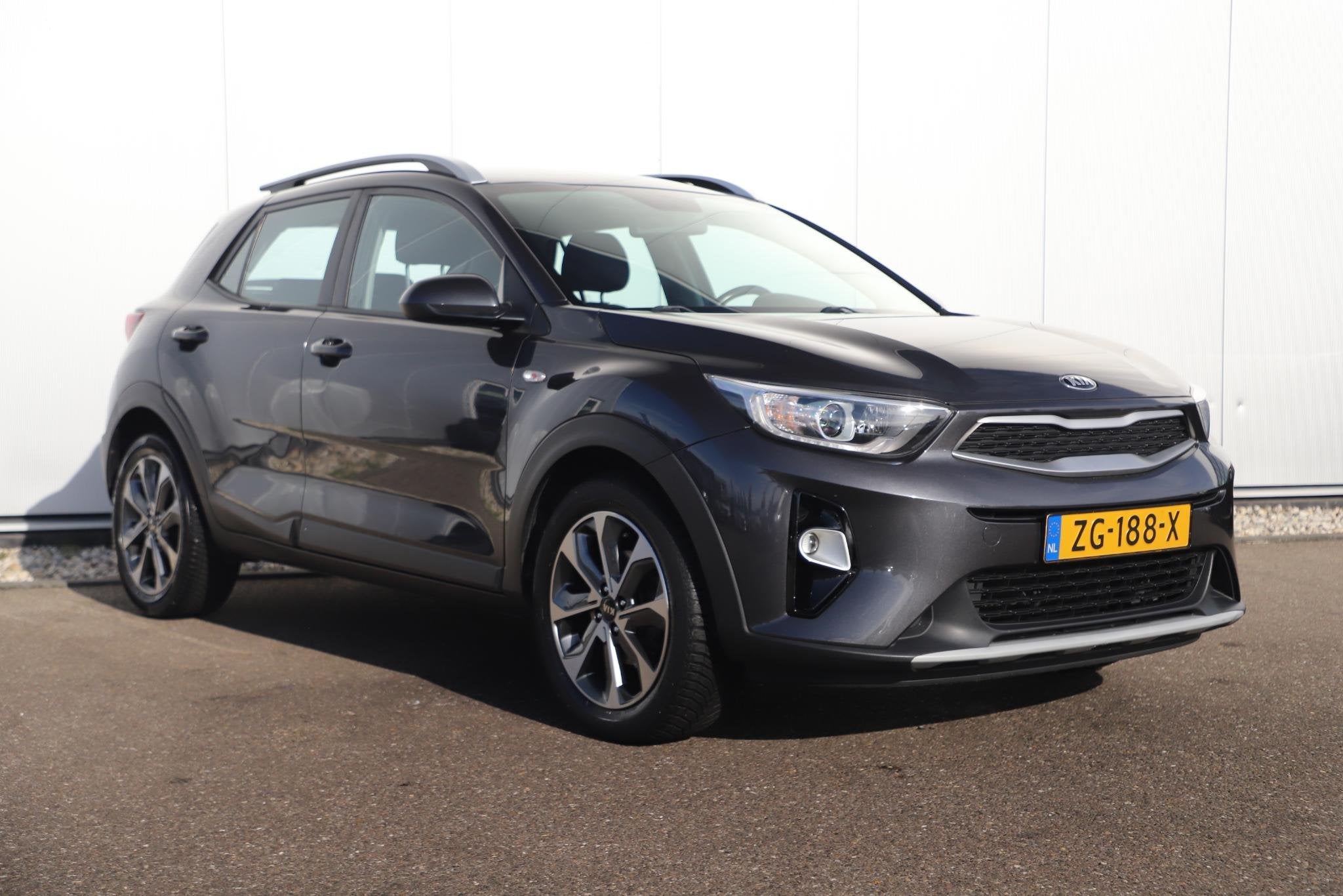 Kia Stonic 1.0 T-GDi DynamicLine 101PK Navigatie Achteruitri, Auto's, Voorwielaandrijving, Gebruikt, Euro 6, Met garantie (alle)