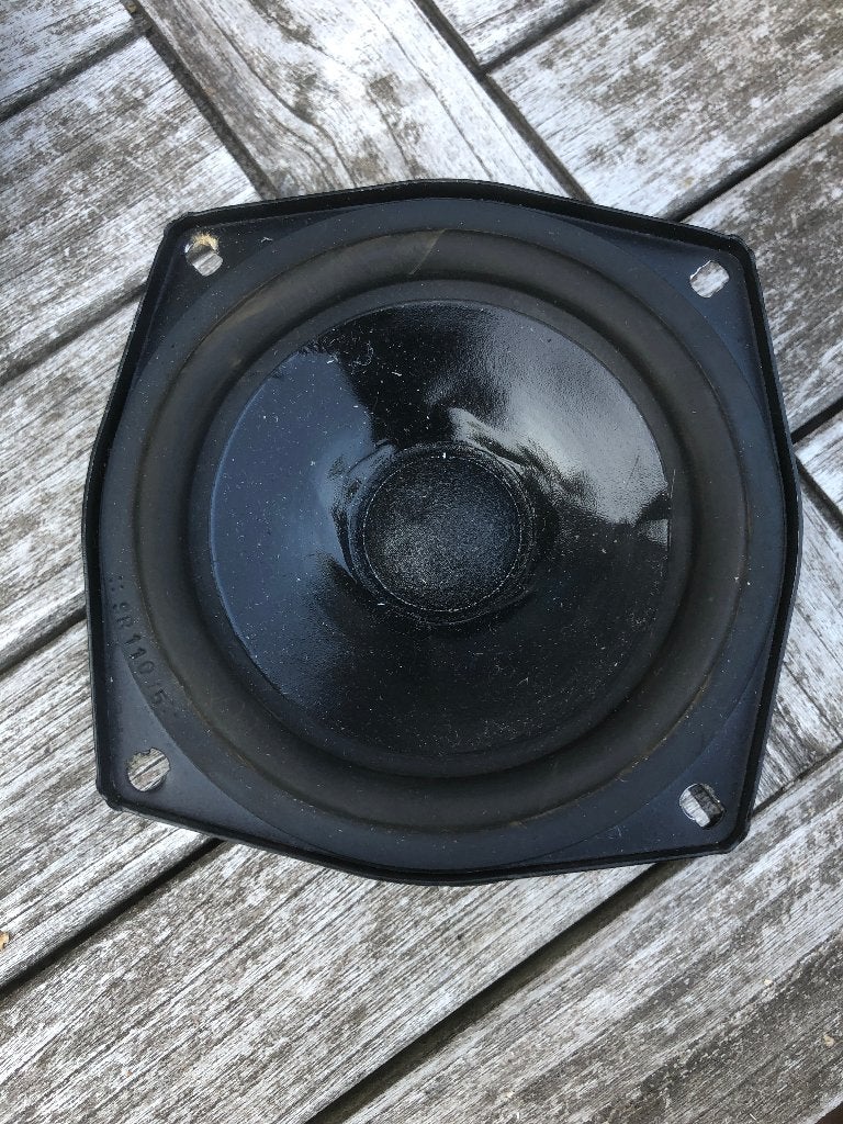 Te Koop: E1n (!) woofer Vifa C13WH08., Ophalen of Verzenden, Subwoofer, Overige merken