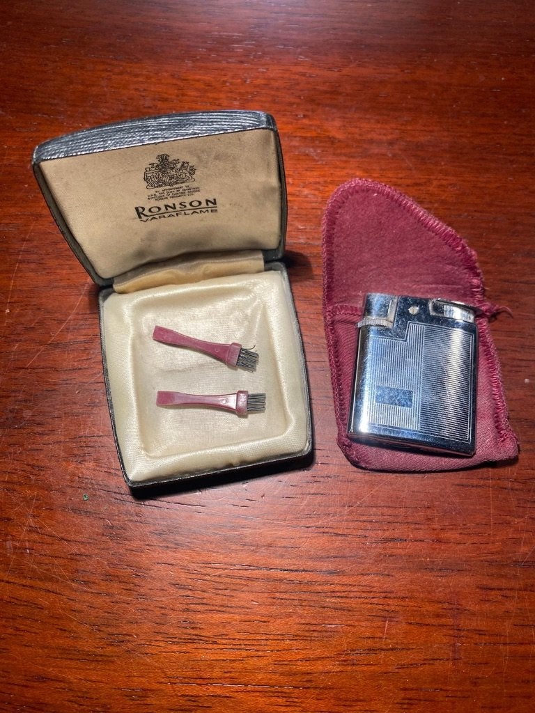 Vintage Ronson Varaflame aansteker met etui en borsteltjes, Ophalen of Verzenden, Gebruikt, Aansteker