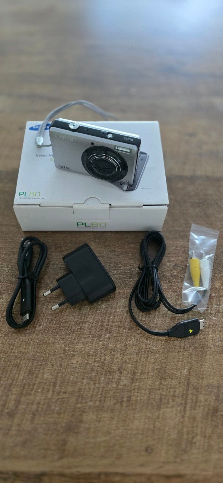 Samsung PL60 fotocamera, Ophalen, Compact, Samsung, 4 t/m 7 keer