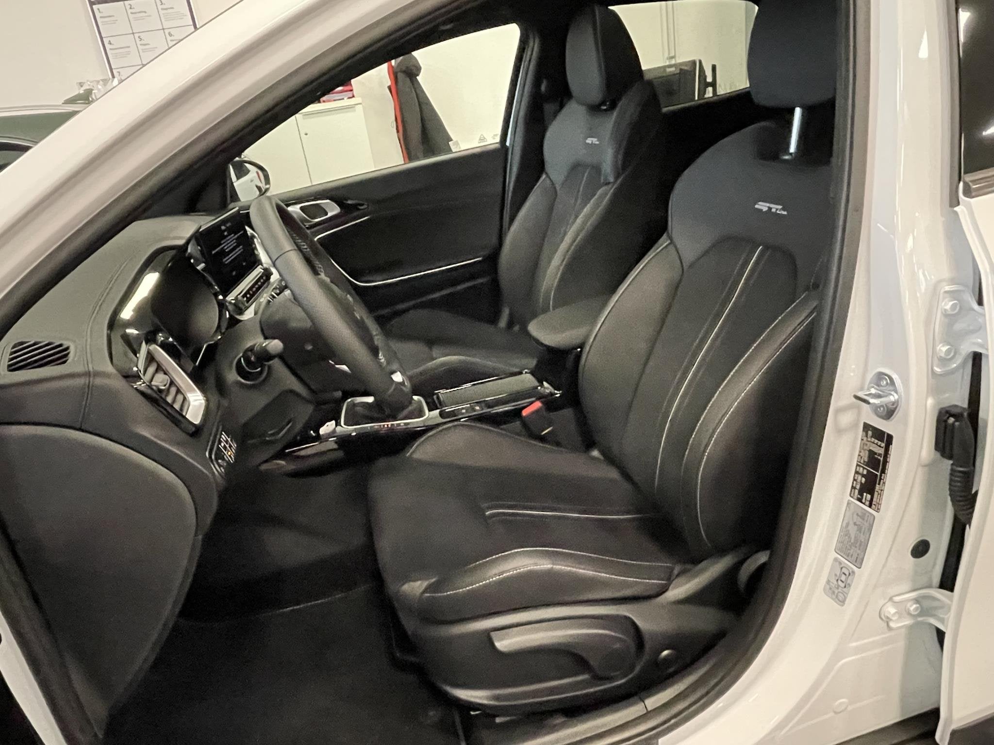 Kia XCeed 1.0 T-GDi GT-Line NL auto, 1e eigenaar, zeer netje, Auto's, XCeed, Gebruikt, Euro 6, Wit