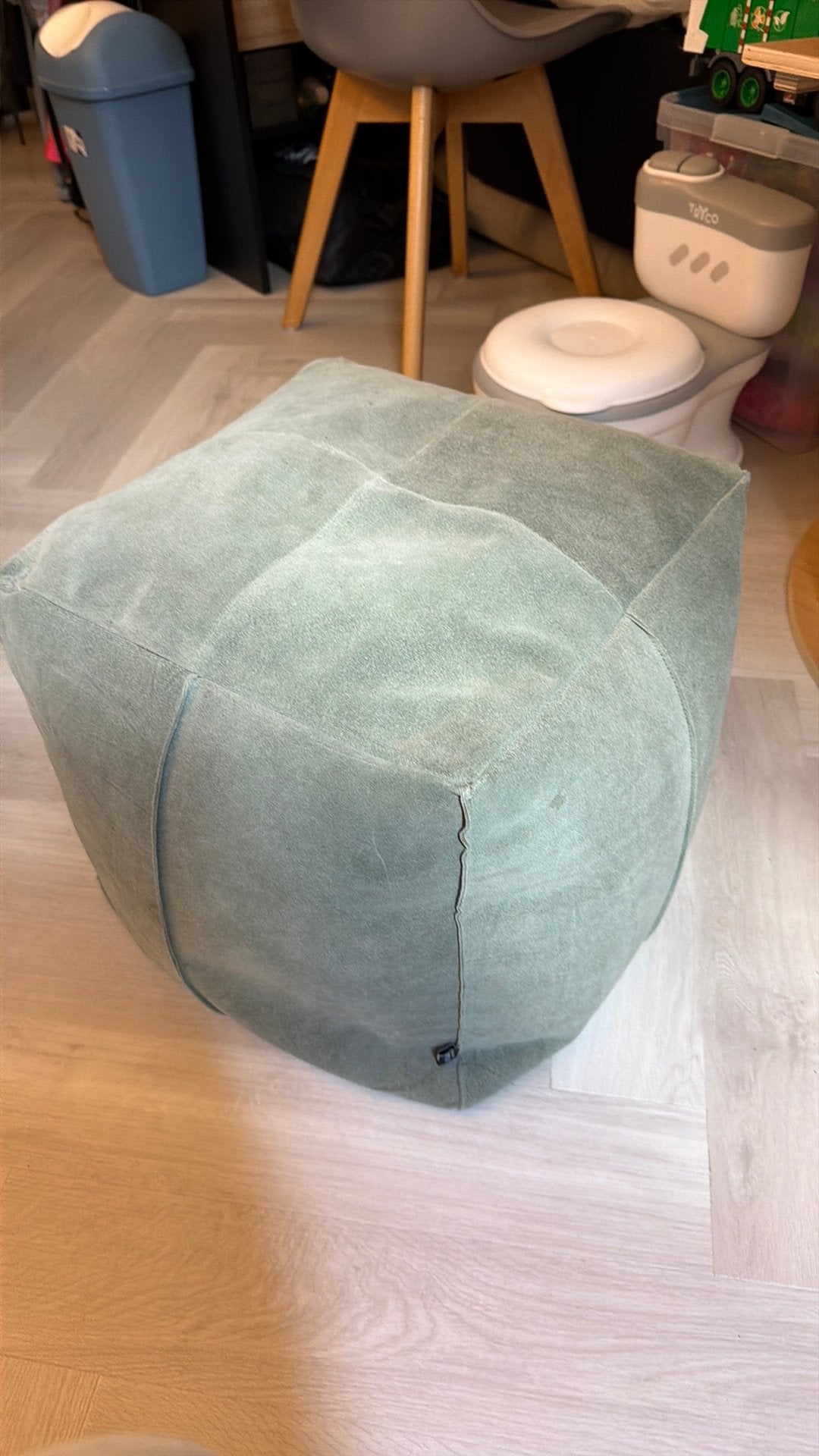 Lime light poef, Huis en Inrichting, Ophalen, Zo goed als nieuw, Vierkant, Minder dan 50 cm