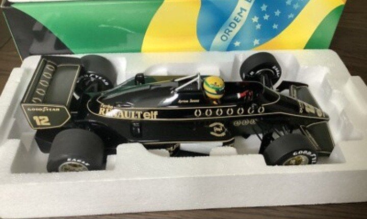 Gezocht Ayrton Senna Lotus 97T 1985 1:12, Ophalen of Verzenden, Zo goed als nieuw, Auto, MiniChamps