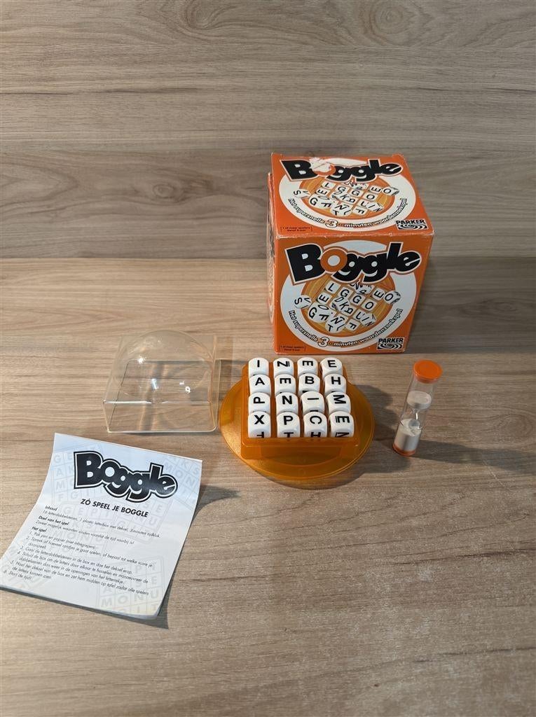 Boggle - s6408, Hobby en Vrije tijd, Gezelschapsspellen | Bordspellen, Verzenden, Zo goed als nieuw