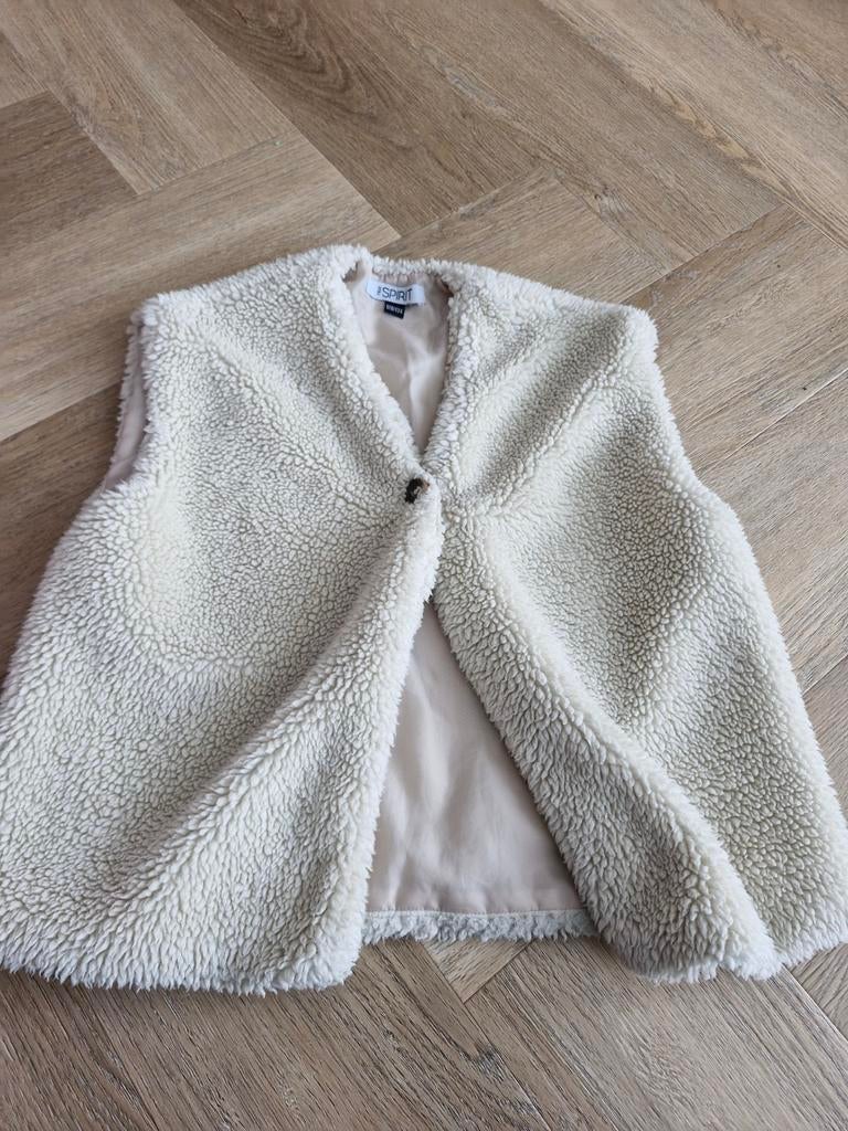 Bodywarmer/ gilet 128/134, Ophalen of Verzenden, Zo goed als nieuw, Meisje, Jas
