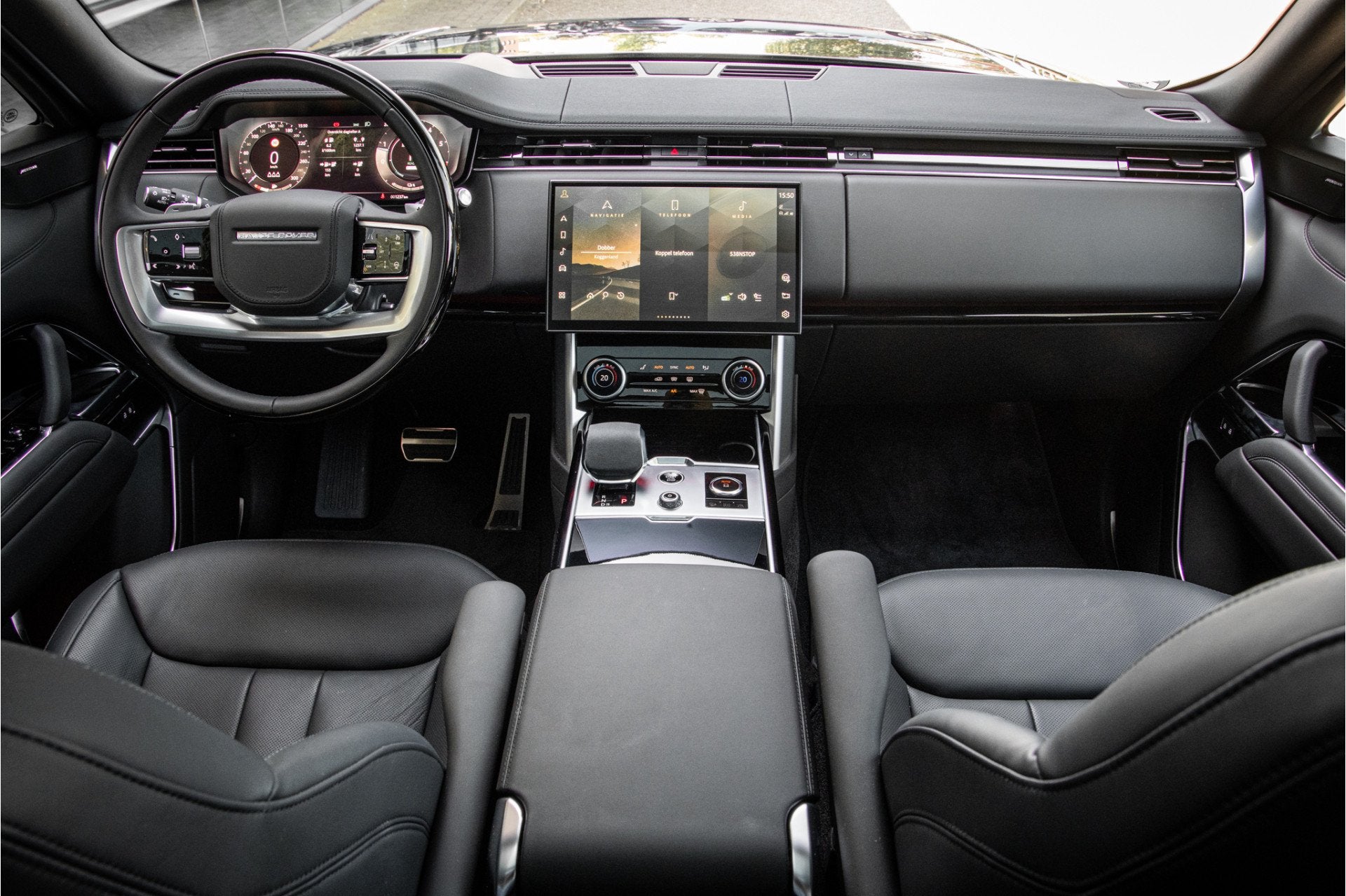 Land Rover Range Rover P440e HSE PHEV * Panoramadak * 23" Ur, Automaat, Gebruikt, 2500 kg, Leder