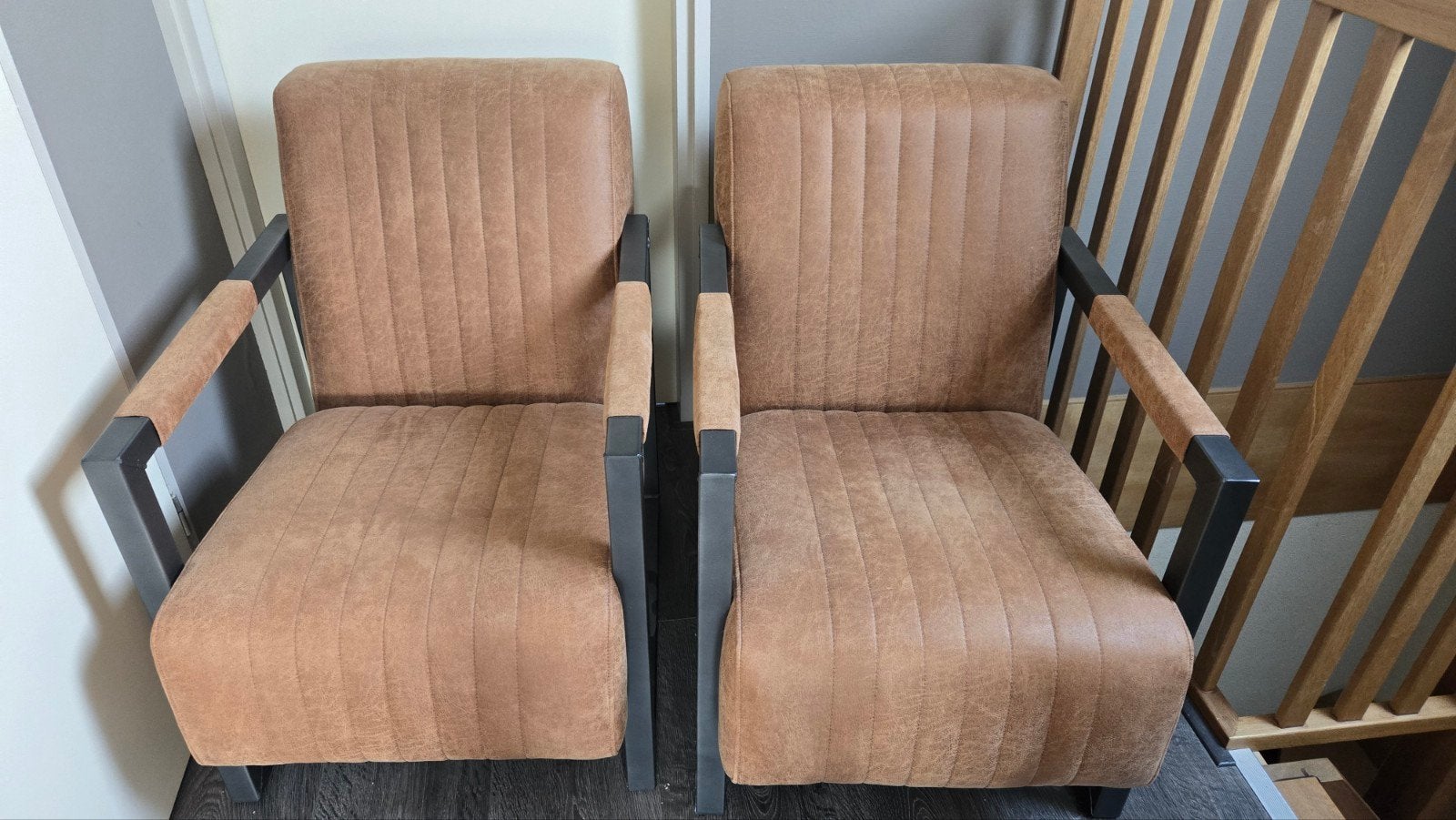 2 industriële Fauteuils, Ophalen, Zo goed als nieuw, Stof, Eén