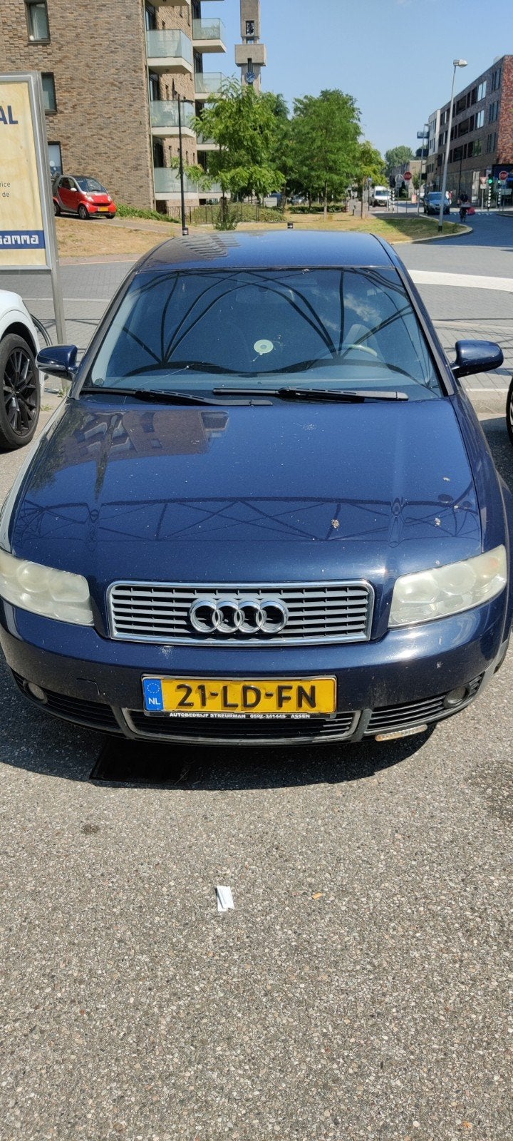 Audi A4 2.0 96KW AUT 2002 Blauw, Auto's, 1373 kg, 4 cilinders, 1984 cc, Blauw