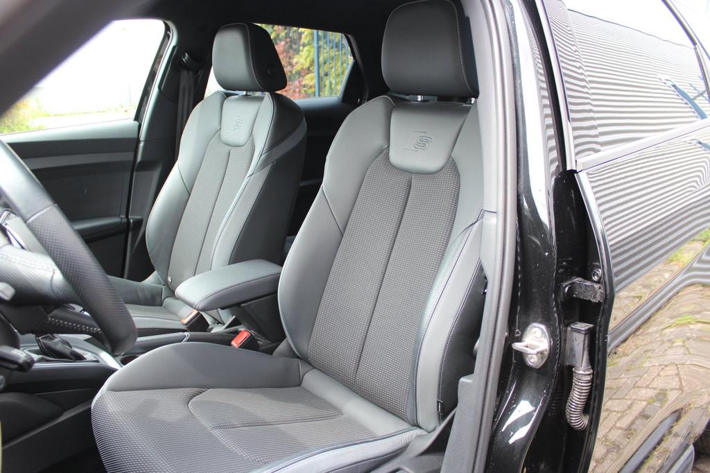 Audi A1 Sportback 40 TFSI edition one | Keyless | Matrix | A, Auto's, Audi, Zwart, 4 cilinders, 1984 cc, Leder en Stof
