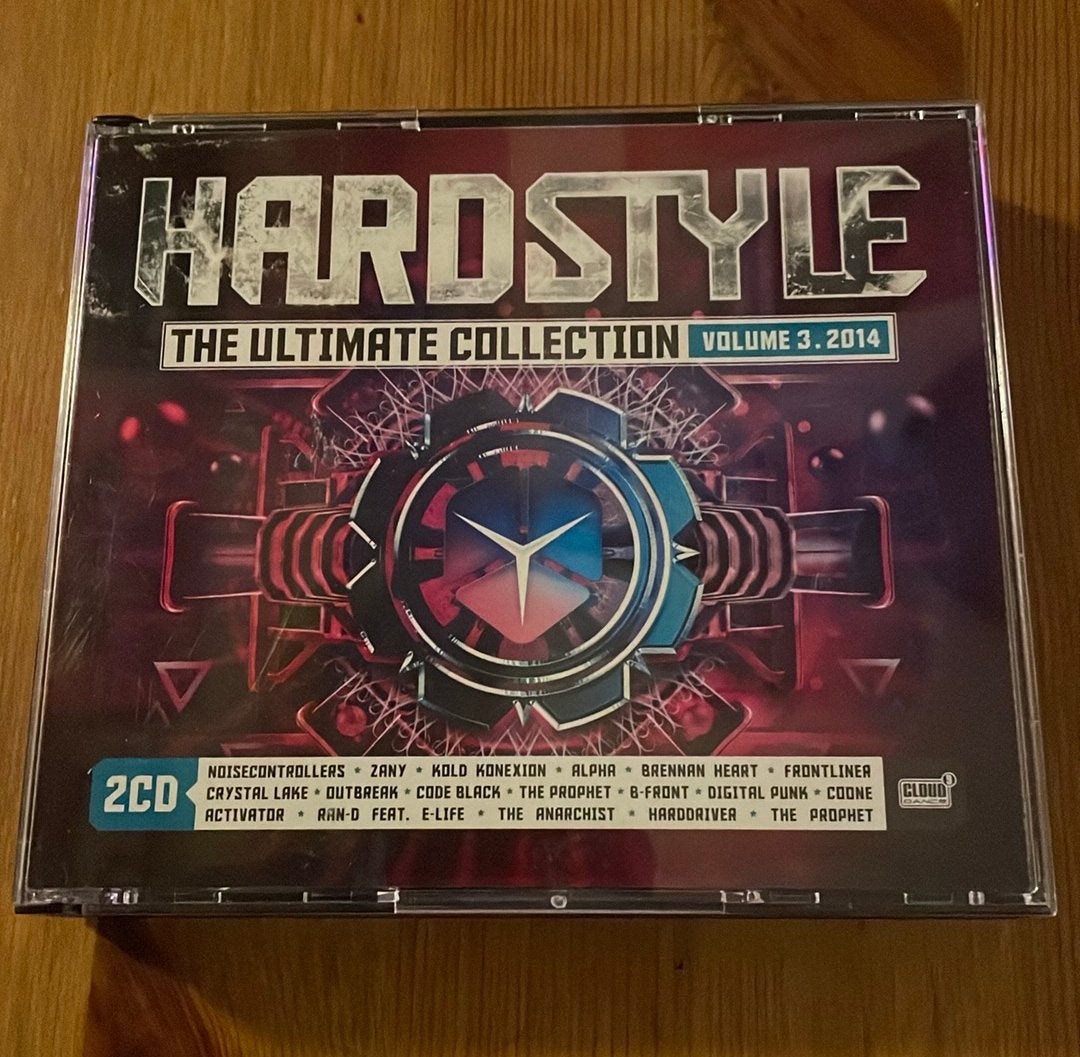 Hardstyle the ultimate collection volume 3 2014, Cd's en Dvd's, Cd's | Dance en House, Ophalen of Verzenden, Zo goed als nieuw