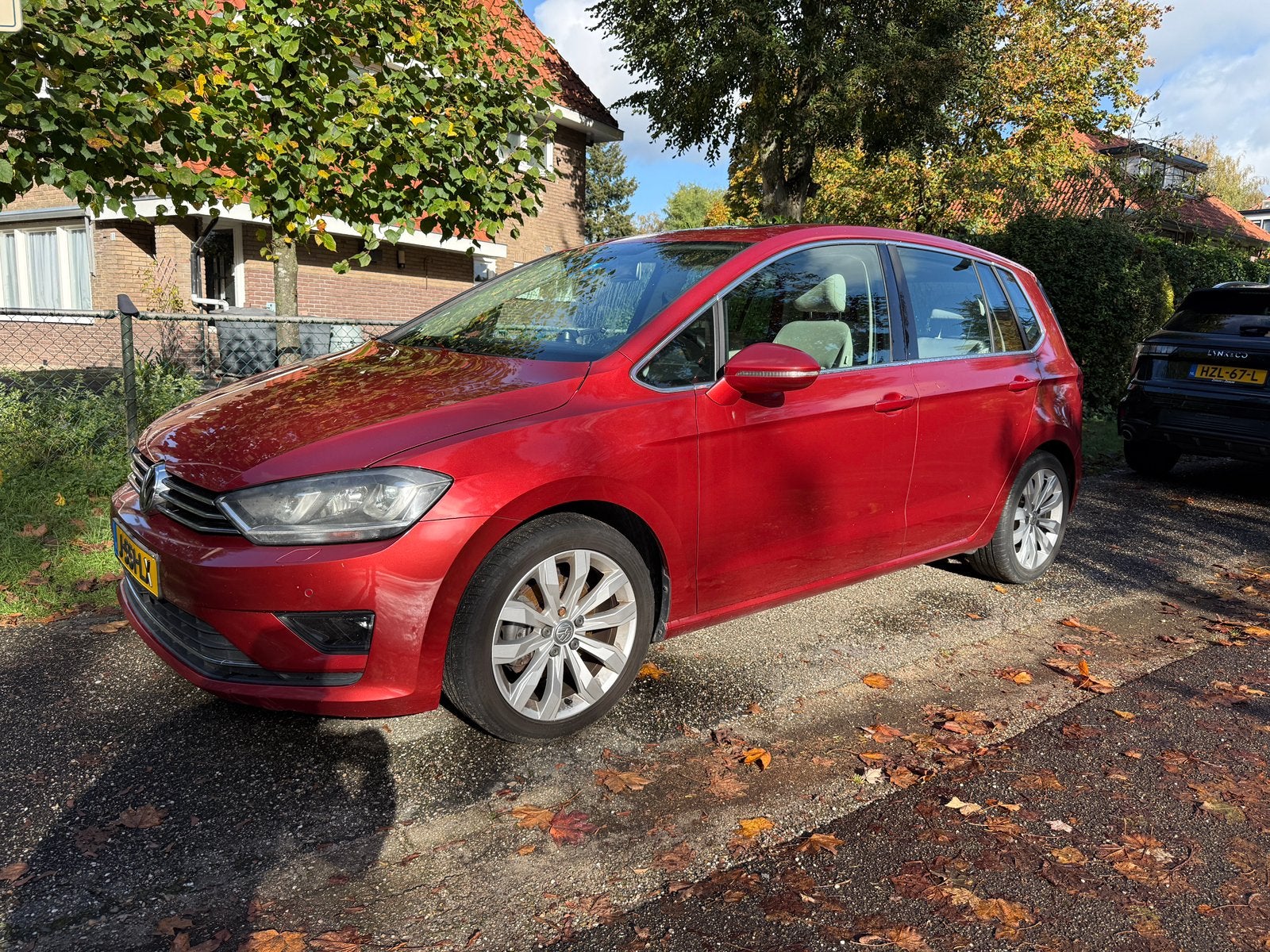 Volkswagen Golf SportsVan