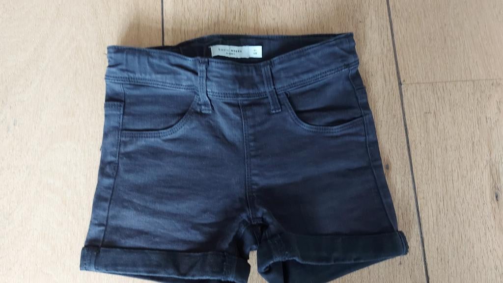 Name it korte spijkerbroek zwart maat 110., Kinderen en Baby's, Kinderkleding | Maat 110, Broek, Meisje, Ophalen of Verzenden