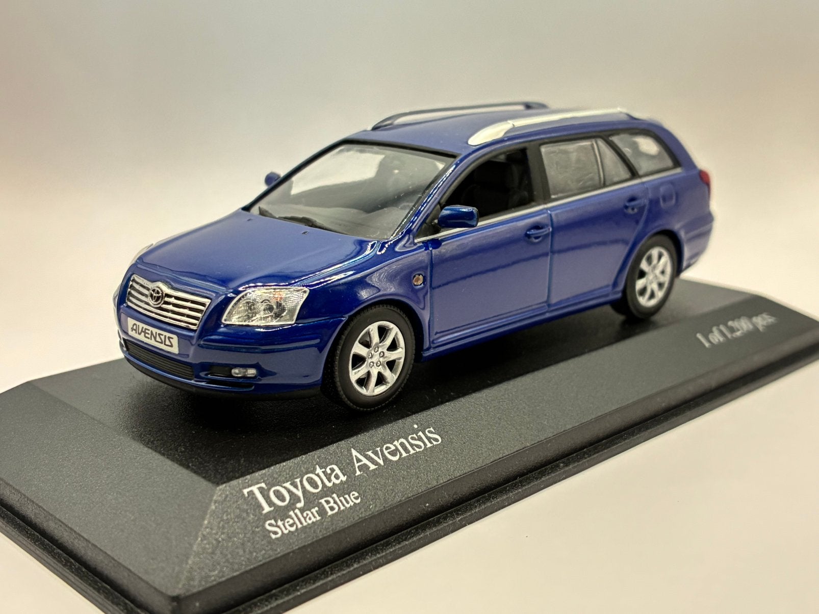 Toyota Avensis Wagon MK2 (Type T25/T250) 2005 - MiniChamps, Ophalen of Verzenden, Nieuw, Auto, MiniChamps