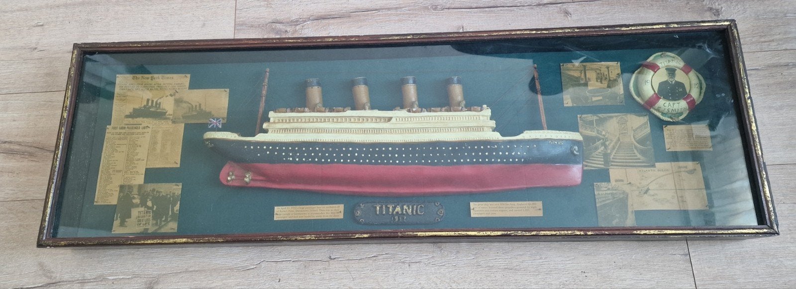 Titanic wanddecoratie met kleine beschadiging