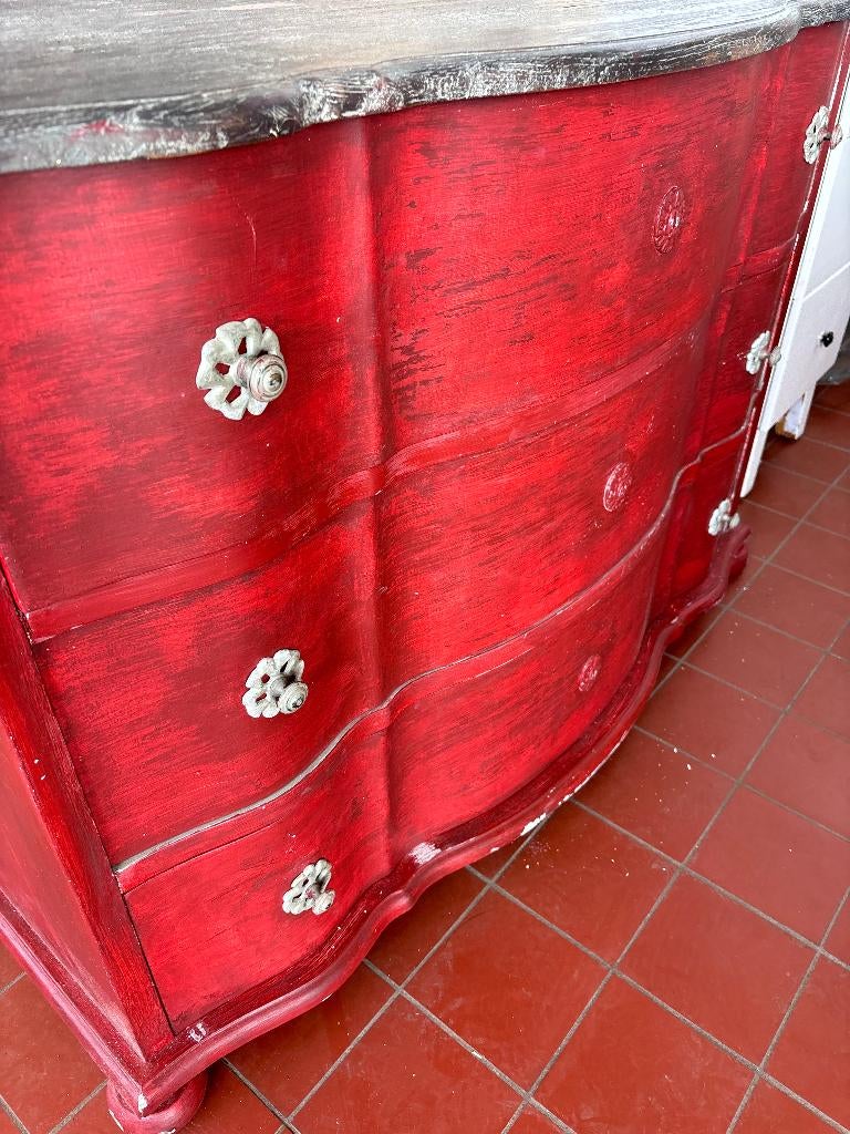 Ladekast Hout Rood Grijs Bombé Model, Huis en Inrichting, Kasten | Ladekasten, Ophalen, Gebruikt, Overige materialen, 100 tot 150 cm