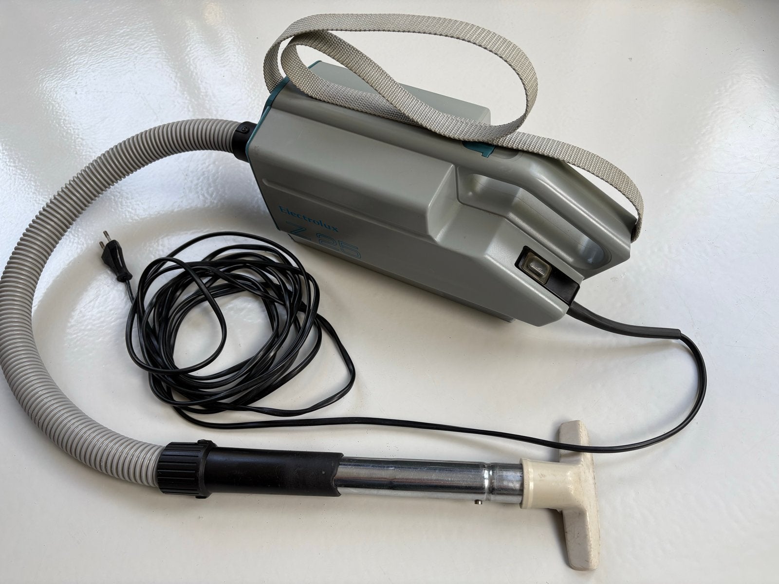 Electrolux Z 25 Draagbare Stofzuiger - Vintage Model, Overige merken, Gebruikt, Sledestofzuiger, Minder dan 1200 watt