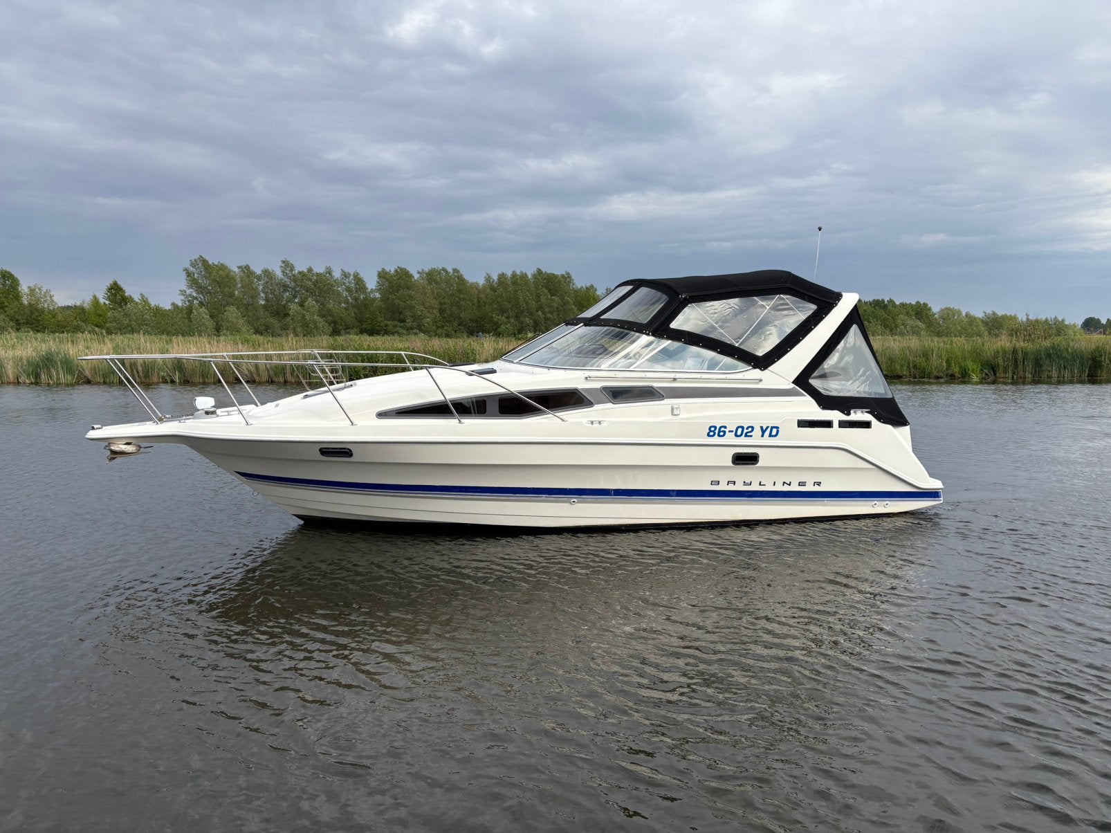 Bayliner 2855 v8 keurige staat, 10 m, Walstroom, Zo goed als nieuw, Polyester