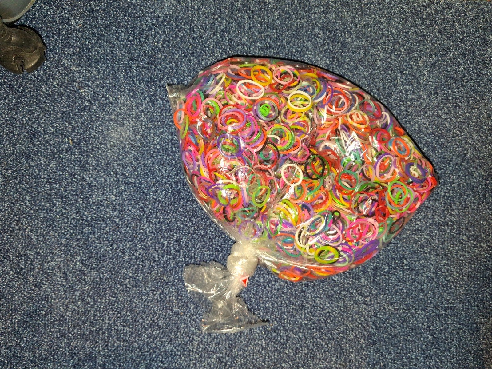 Grote set Loom Bands met diverse accessoires, Ophalen of Verzenden, Gebruikt, Knutselen